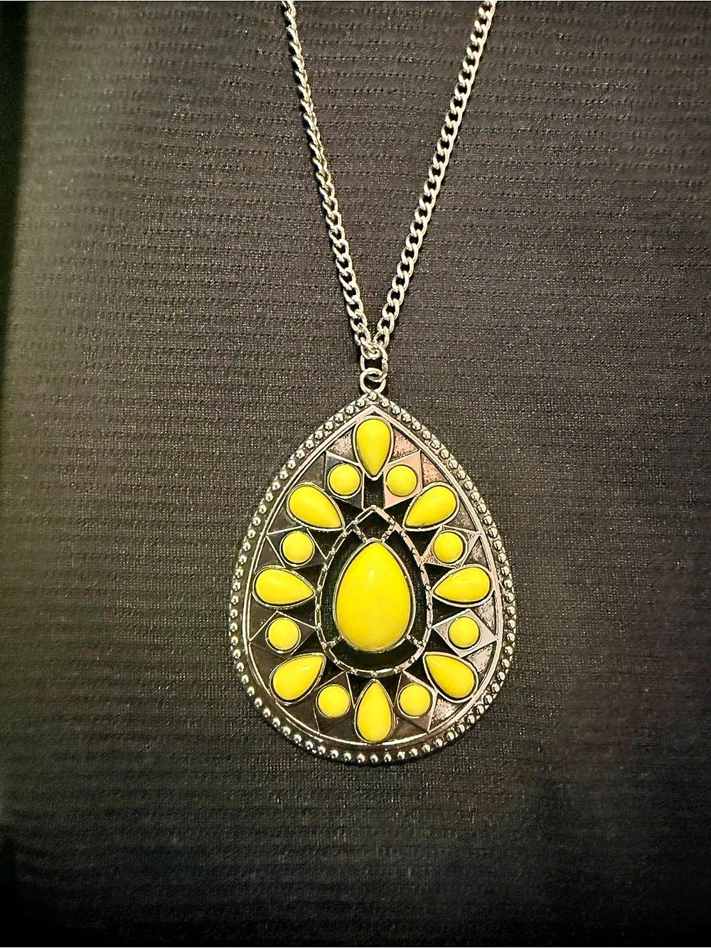 Yellow rhinestone Pendant Necklace